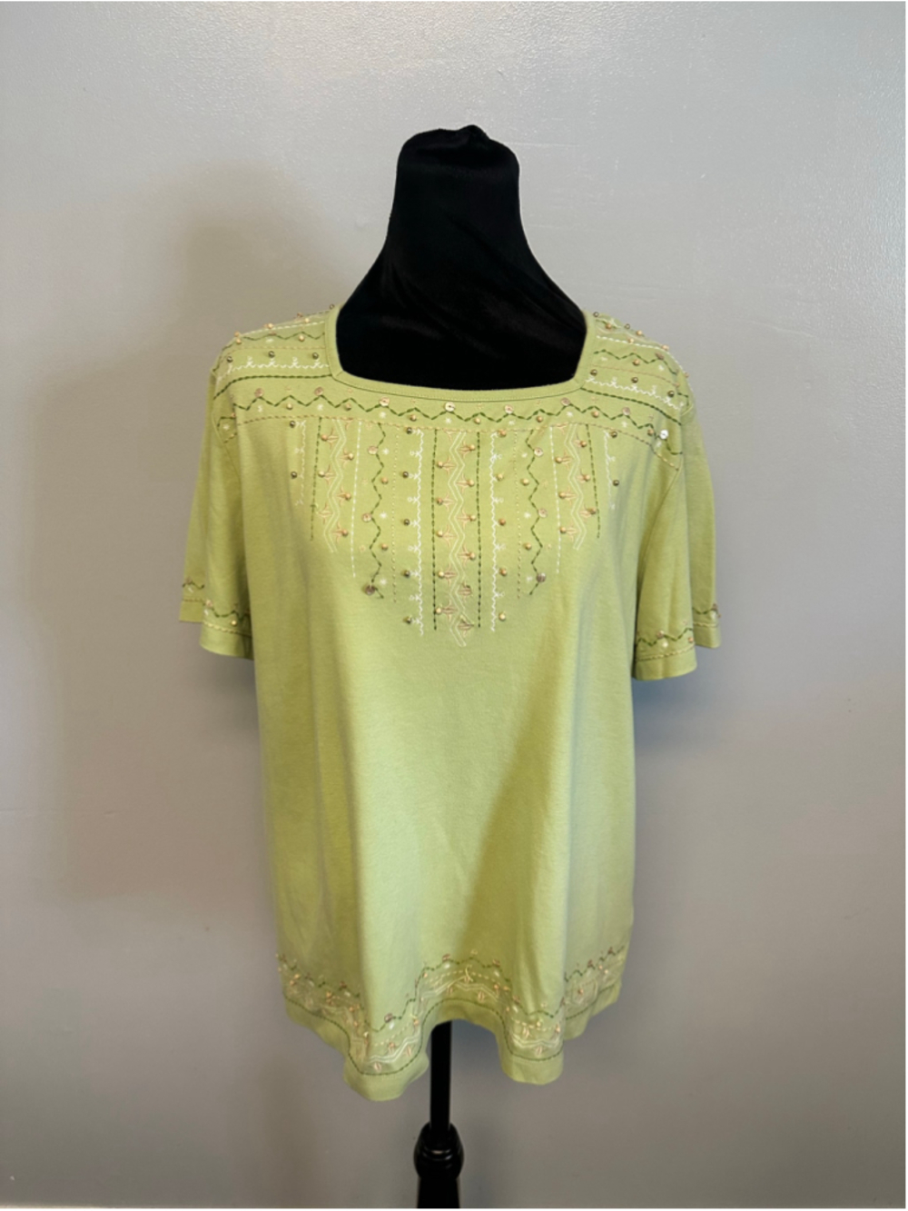 Alfred Dunner Green Short Sleeve Embroidered Tee, Size XL